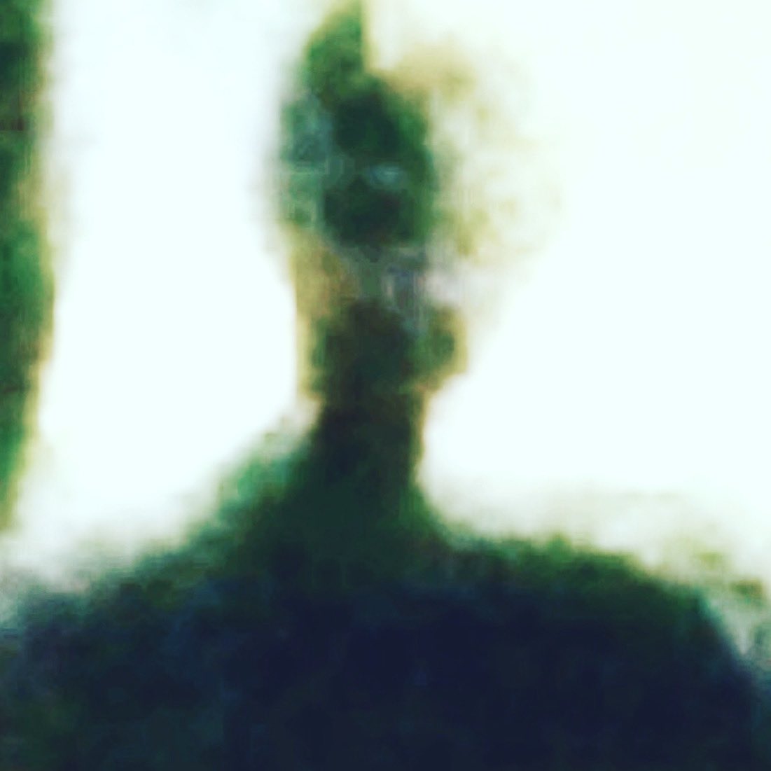 Close encounter of the blurry kind